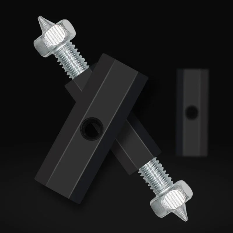 One rod on its own: threaded bar, spiked nuts and the sliding block